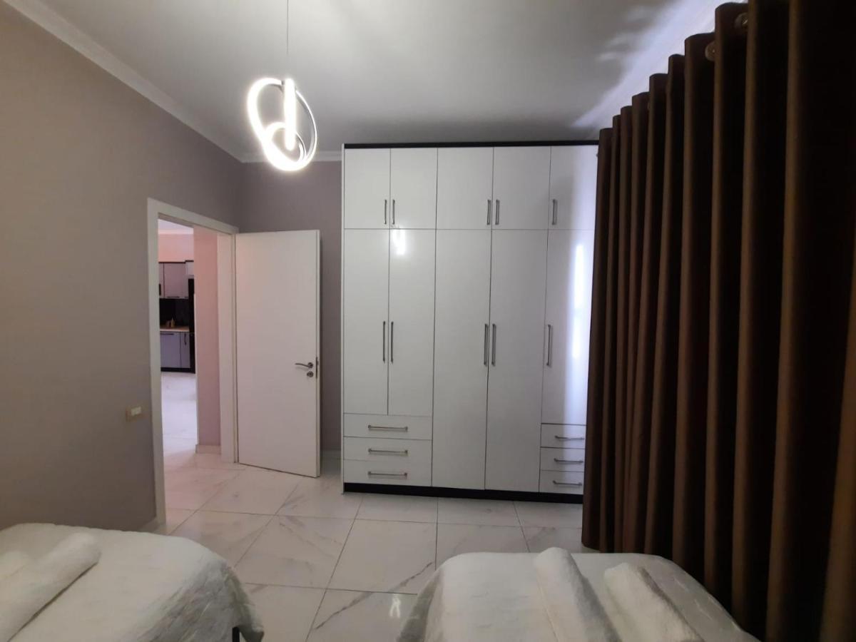 Arlis House Golem (Tirana)